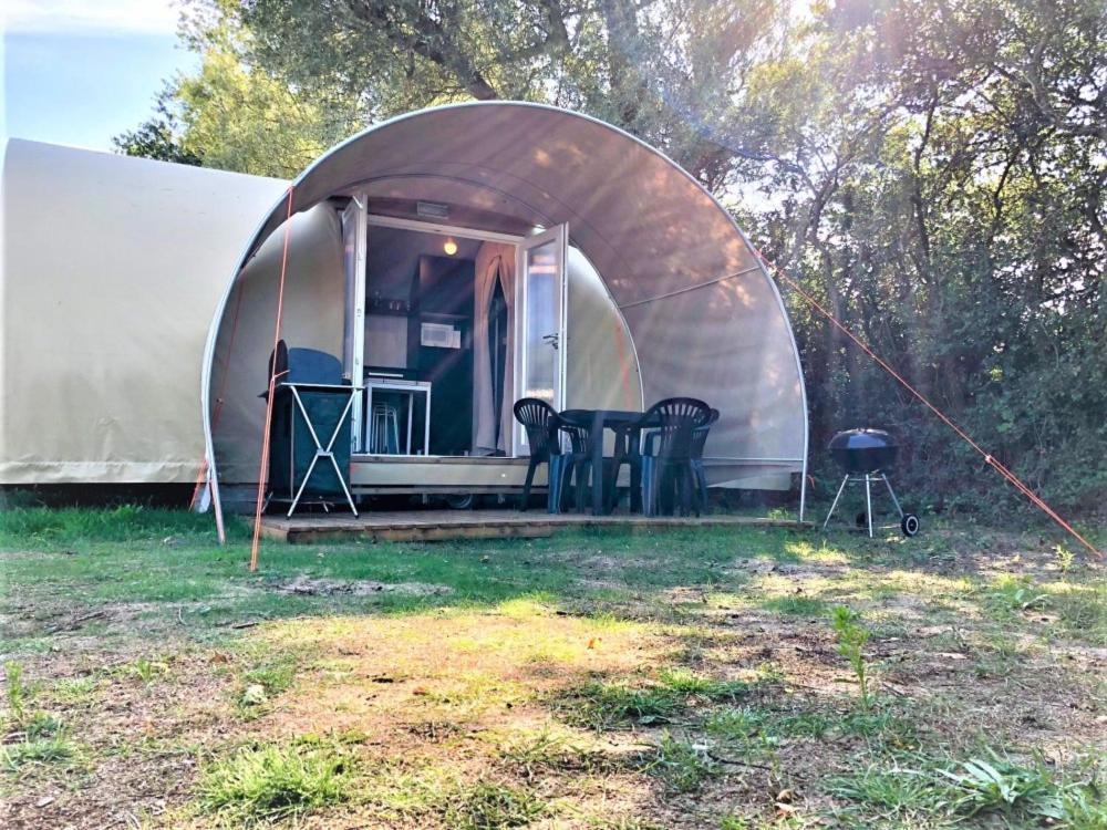 Camping Le Brochet Peronne  Ngoại thất bức ảnh